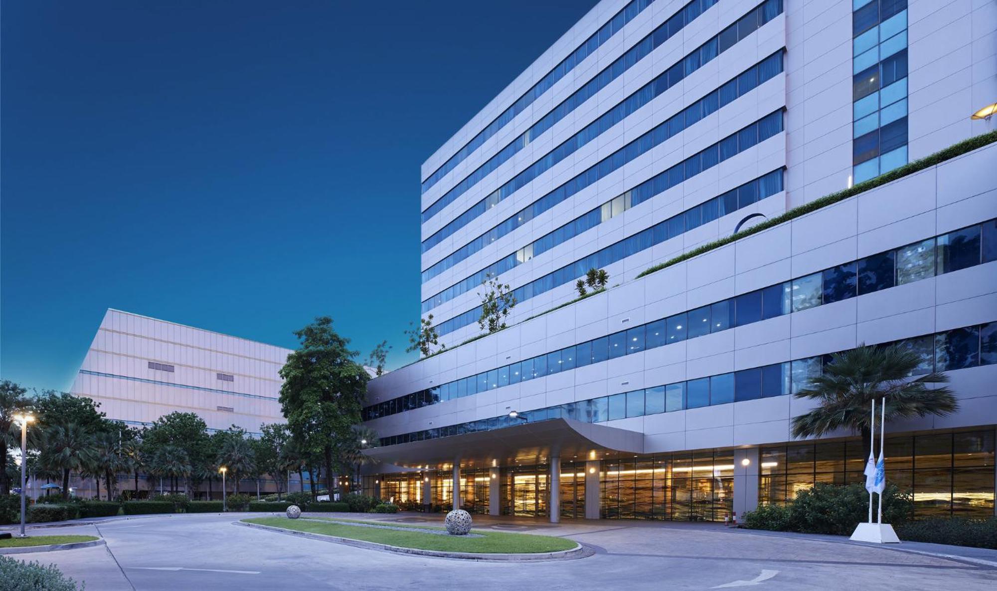 Centara Life Government Complex Hotel & Convention Centre Chaeng Watthana Bangkok Buitenkant foto